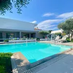 Thassos Olivia * Ποτός